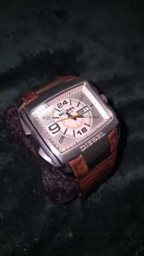 Relógio Diesel DZ1273 masculino marrom