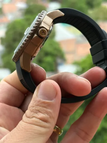 Relógio edição especial bronze