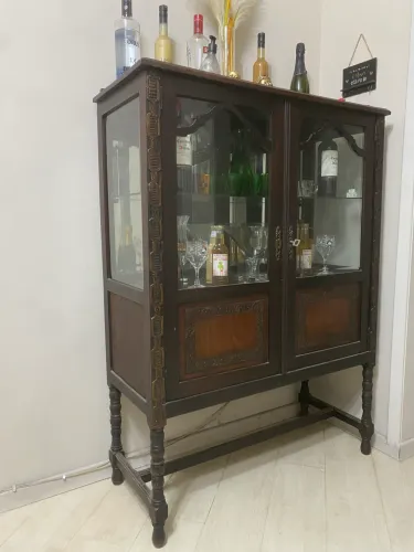 Cristaleira em perfeito estado !