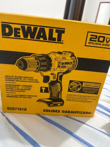 Parafusadeira e Furadeira de Impacto 1/2" (13mm) 20V MAX Brushless da DeWalt