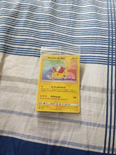 Pikachu do Ash, Carta SM 108 LACRADA, carta TCG