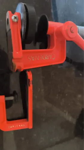 Máquina de bottons
