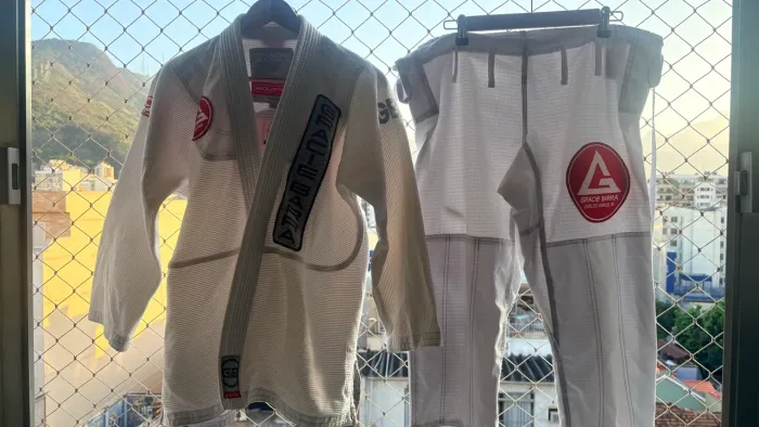 Kimono Gracie Barra GB1 Feminino A1