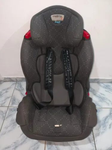 Cadeirinha infantil para carro (Marca: BURIGOTTO) DE 0 a 25 kg
