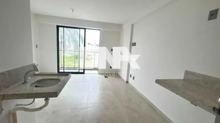 Flat : / Residencial / Jardim Oceania