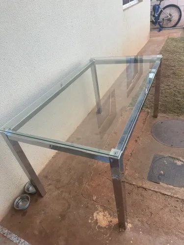Vende-se mesa de jantar ou para escritório