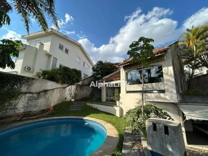 Casa com 4 dormitórios para alugar, 330 m² por R$ 16.590,00/mês - Alphaville - Barueri/SP