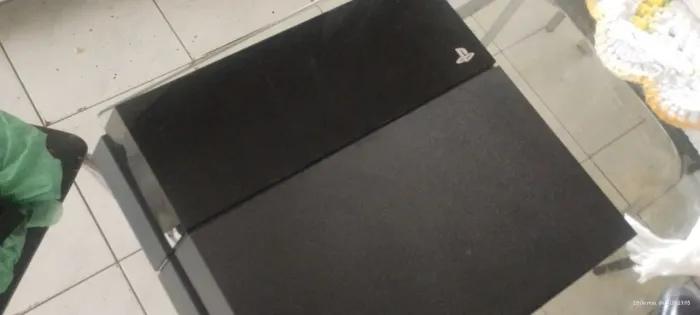 Ps4 FAT com defeito mais controle original