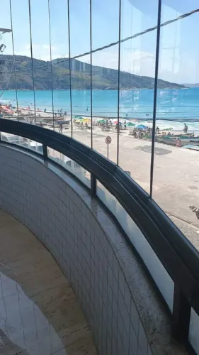APARTAMENTO A VENDA DE FRENTE PRA PRAINHA EM ARRAIAL DO CABO-RJ.