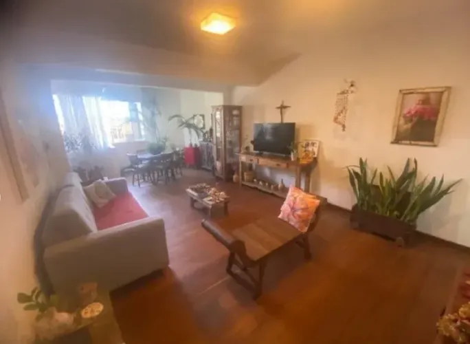 Apartamento com 4 quartos à venda em Sete Lagoas