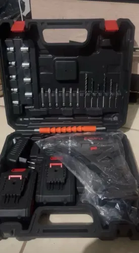 Parafusadeira e furadeira sem fio