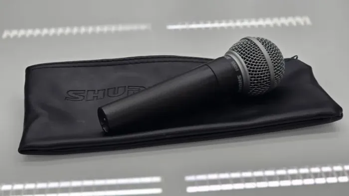 Microfone Shure SM58 Vocal Dinâmico - Impecável (Com Cachimbo e Bag Original)