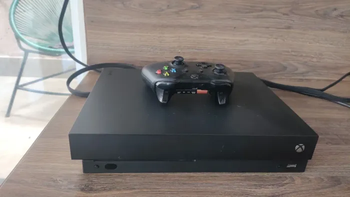 Xbox one X 1 TB