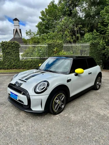Mini Cooper SE Sport 3P (elétrico) - Mini 2023