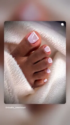 Manicure / nail design