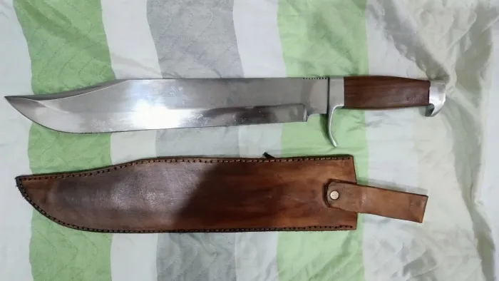Faca Big Bowie estilo Crocodilo Dundee!