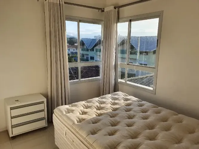 Doação: móveis - cama casal - retirar no local