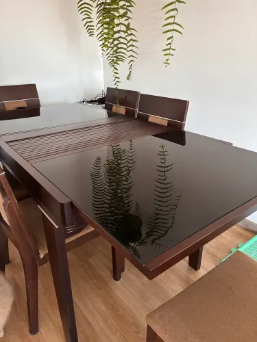 Mesa de Jantar Extensível com 6 cadeiras