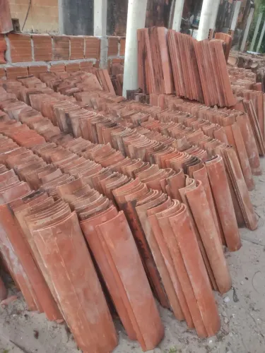 Vendo milheiro de telhas usadas