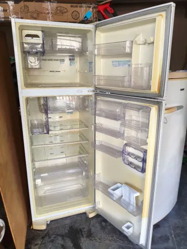 BAZAR vende Eletrolux s inova funcionando porta de baixo passa ar 790 p interessesado