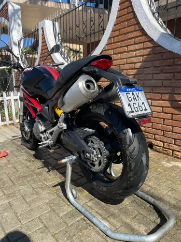 Ducati monster 696 2010
