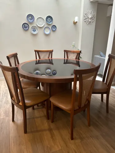 Mesa de jantar redonda