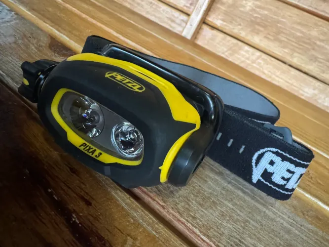 LANTERNA PETZL PIXA 3
