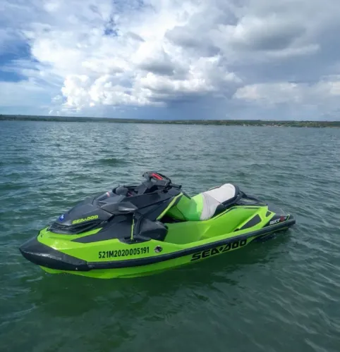 Vendo cota desse lindo jet-ski 