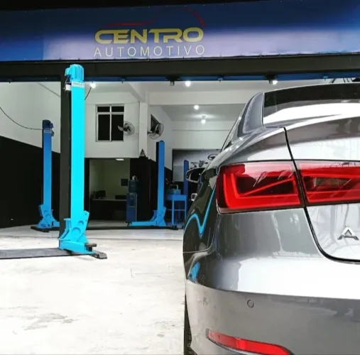 Mecânico de automóveis e ajudante com experiência 
