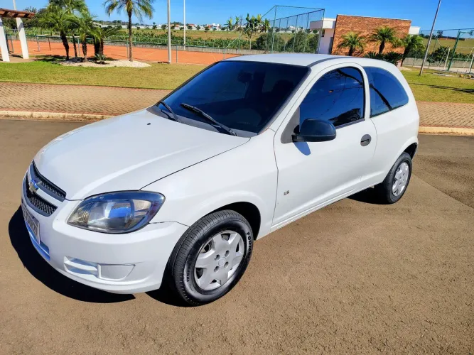 Chevrolet Celta Life/ LS 1.0 MPFI 8V Flexpower 3P 2012