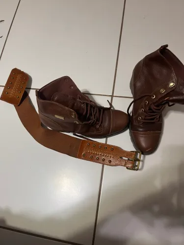 Conjunto bota mais cinto