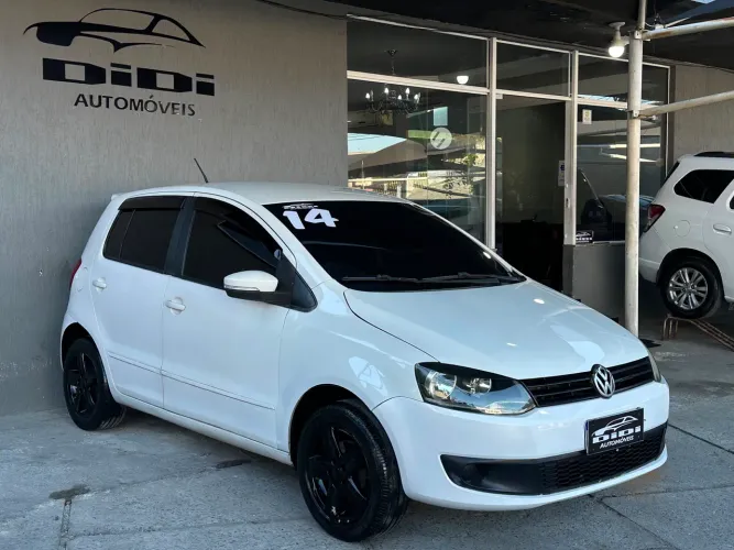 Volkswagen Fox Bluemotion 1.0 MI Total Flex 12V 5P 2014