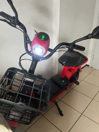 Moto elétrica agile novinha!!!