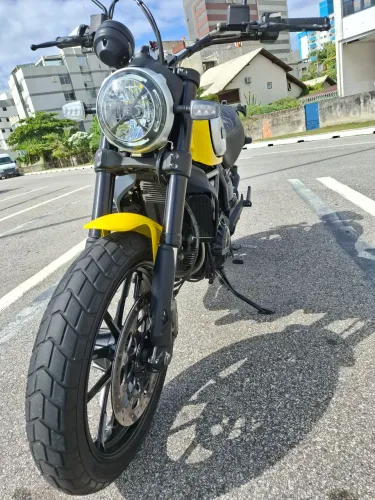 Ducati Scrambler Icon 800cc apenas 11mil km<br>Ano e modelo 2020