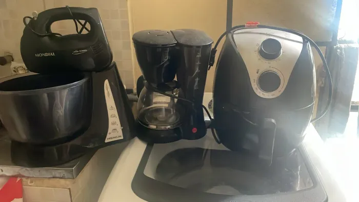 Kit cozinha batedeira+ cafeteira + airfryer