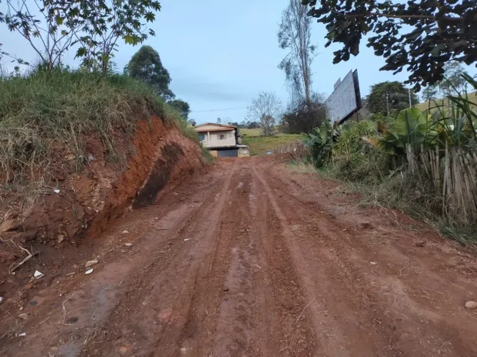 Vendo Terreno em Paraisópolis MG 