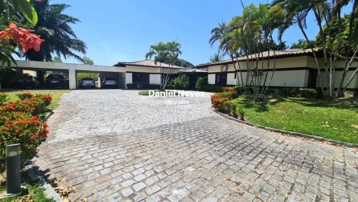 Casa em Condomínio para Venda em Lauro de Freitas, Estrada do Côco, 4 dormitórios, 4 suíte