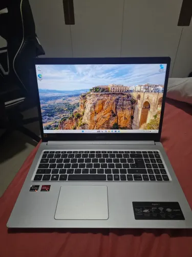 Acer Aspire 5