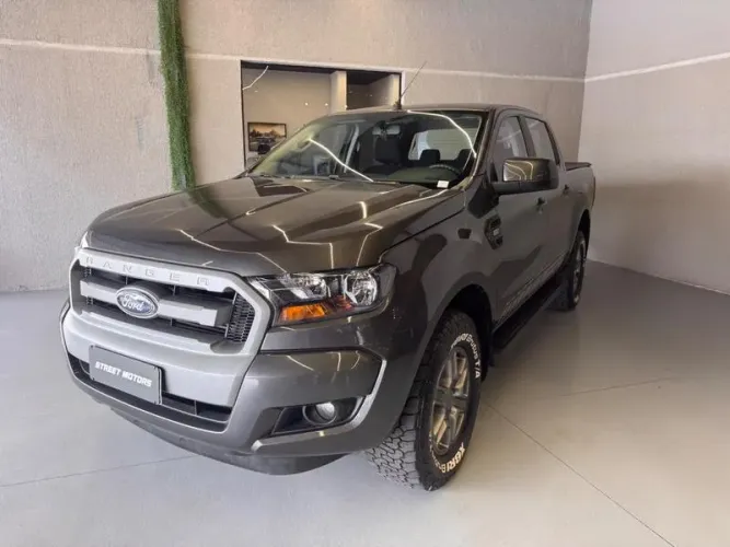 Ford Ranger Black 2.2 4X2 CD Diesel AUT 2019
