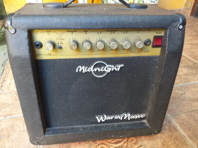 Amplificador Midnight 108 Warnmusic guitarra/violão etc 110/220 volts