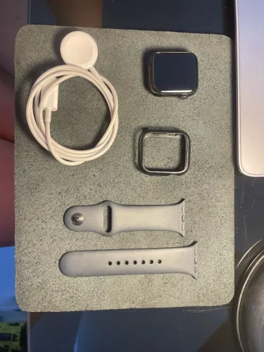 Apple Watch SE 40mm GPS 2°
