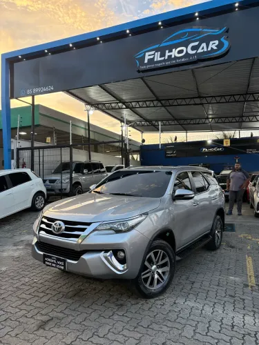 Toyota Hilux SW4 SRX 4X4 2.8 TDI 16V Dies. Aut. 2016