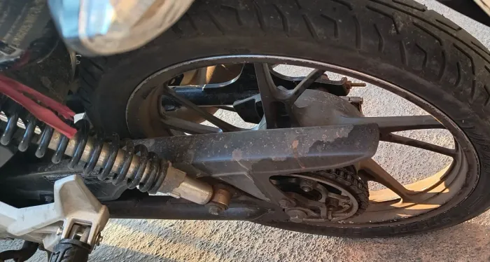 Vende-se um aro traseiro da fan 160 ,no valor 320 