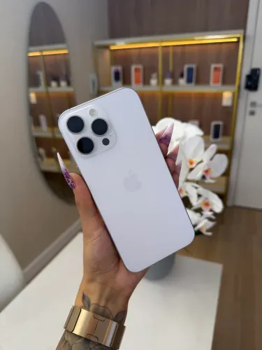 iPhone 16 Pro Max 512GB Branco IMPECÁVEL