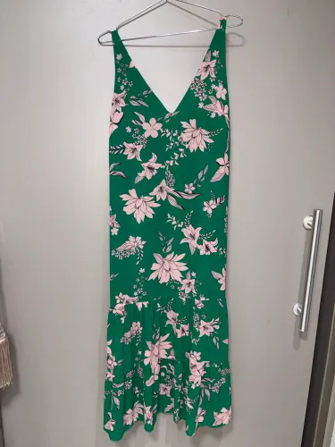 Vestido longo sem manga florido
