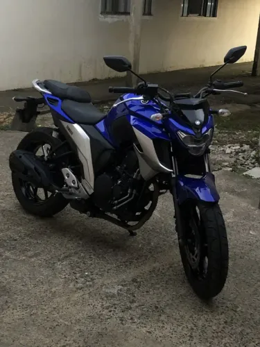 YAMAHA