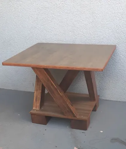 Mesinha de centro rústica com mdf