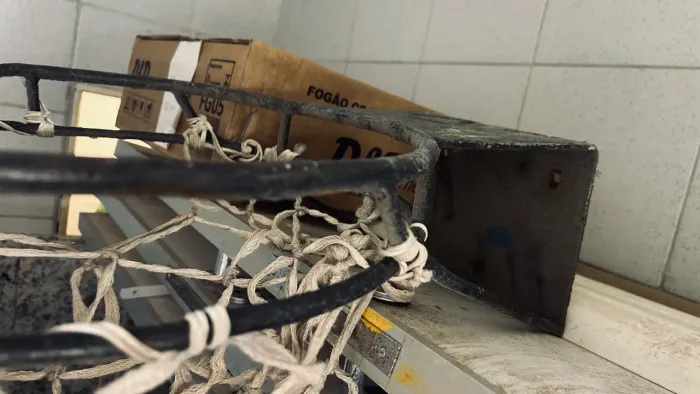 Aro de basquete ( ótimo estado para uso)