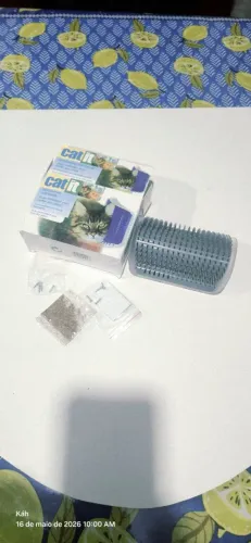 Escova de parede para gato com porta catnip