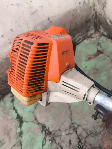 Roçadeira FS 85
